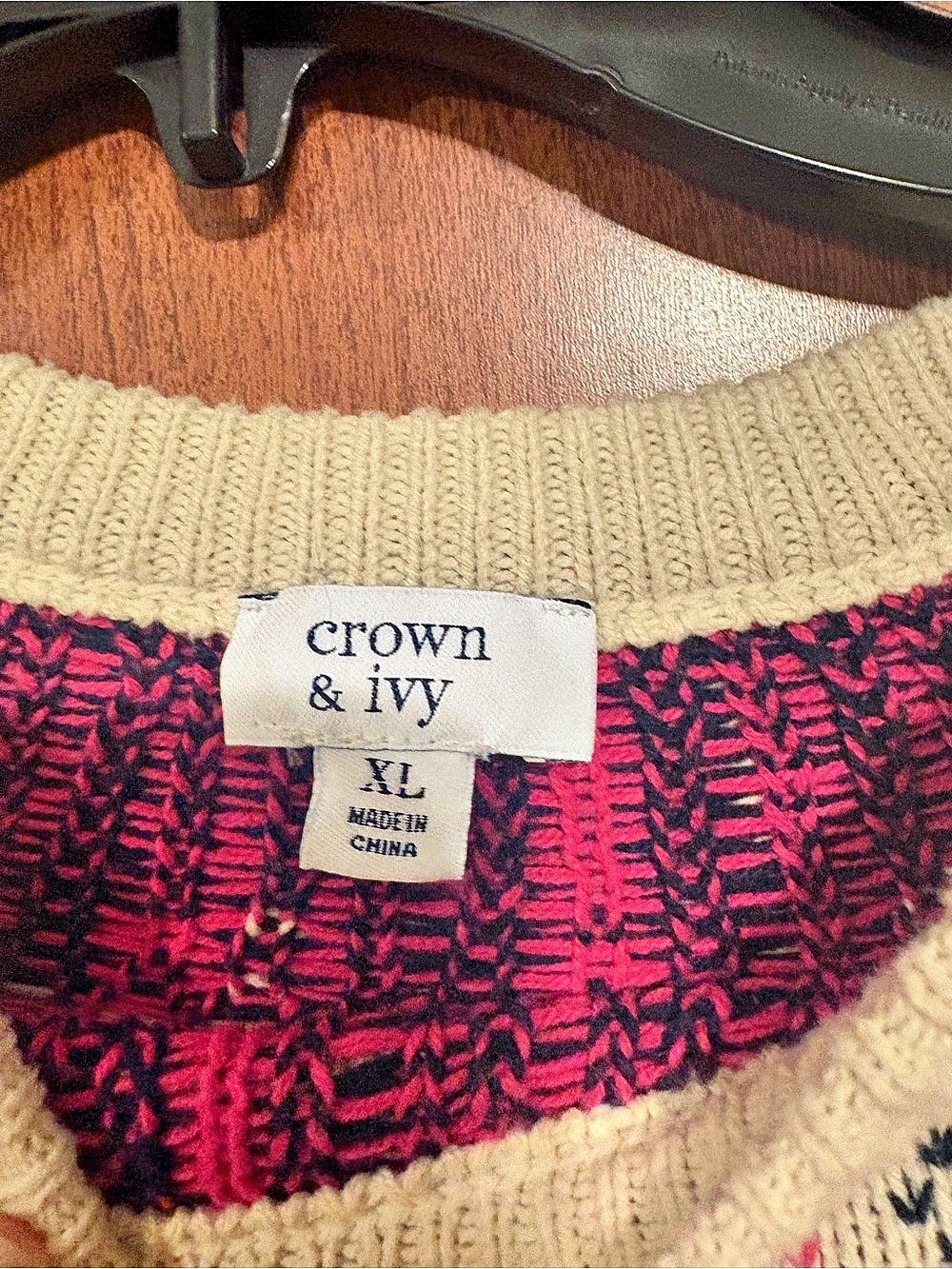 crown & ivy Geometric Crewneck Sweater in Cream & Pink XL - Picture 2 of 2